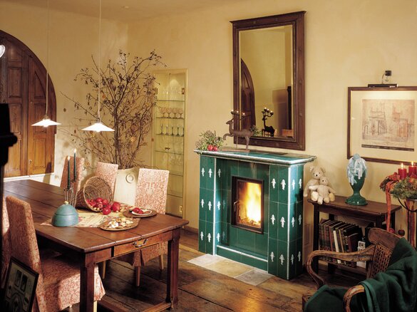 Tiled stove designed by Michael Powolny | © Sommerhuber GmbH