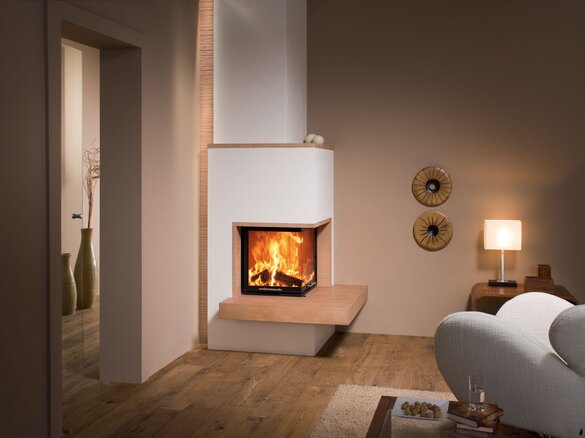 Tiled fireplace with fire shelf and flute fine in muskat | © Sommerhuber GmbH