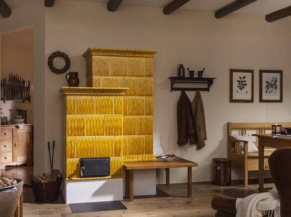 Tiled stove with tile Pfeifenmuster in honig geflammt | © Sommerhuber GmbH