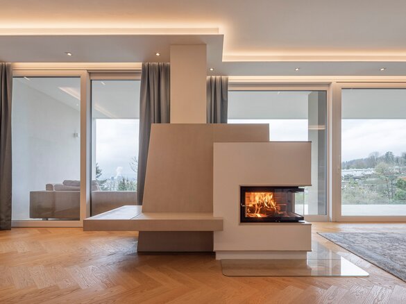 Tiled stove with fire tile MAXIMUS in torf light | © Hoxter