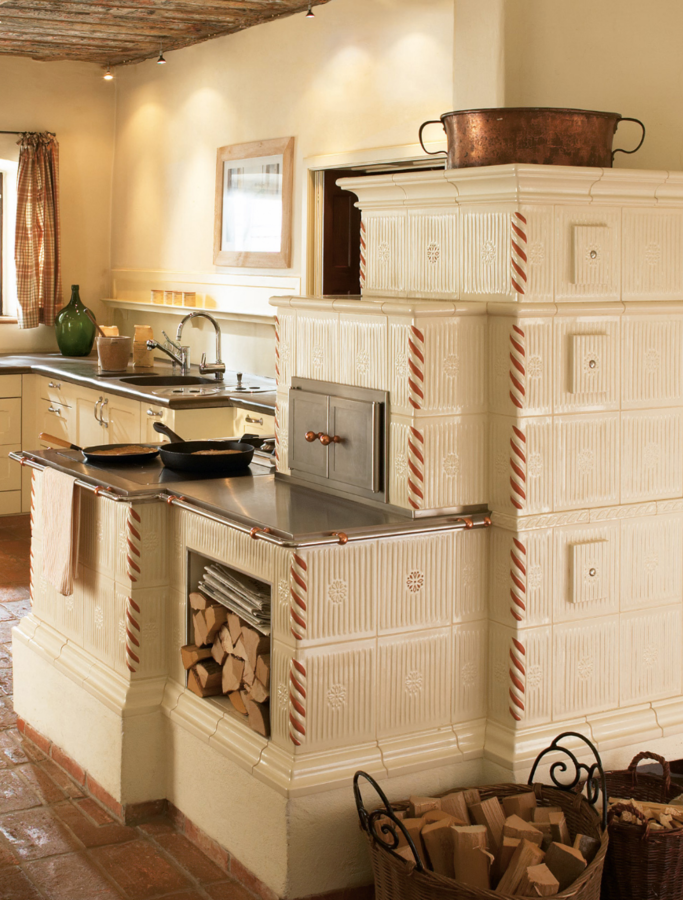 Image tiled stove with tile Pfeifenmuster alabaster glossy | © Sommerhuber GmbH