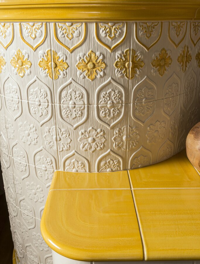Detailfoto der Kachel Tapetenmuster mit Bemalung | © Sommerhuber GmbH