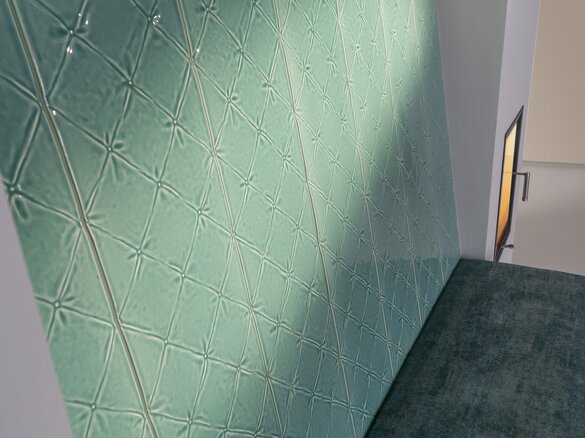 Detailansicht des Rückenschildes classic aquamarin mittel glänzend | © Sommerhuber GmbH