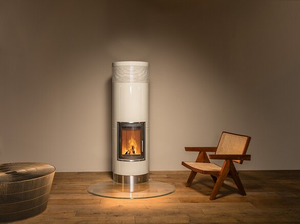 Image Full Storage Tiled Stove mondstein light glossy with flute fine | © Sommerhuber GmbH