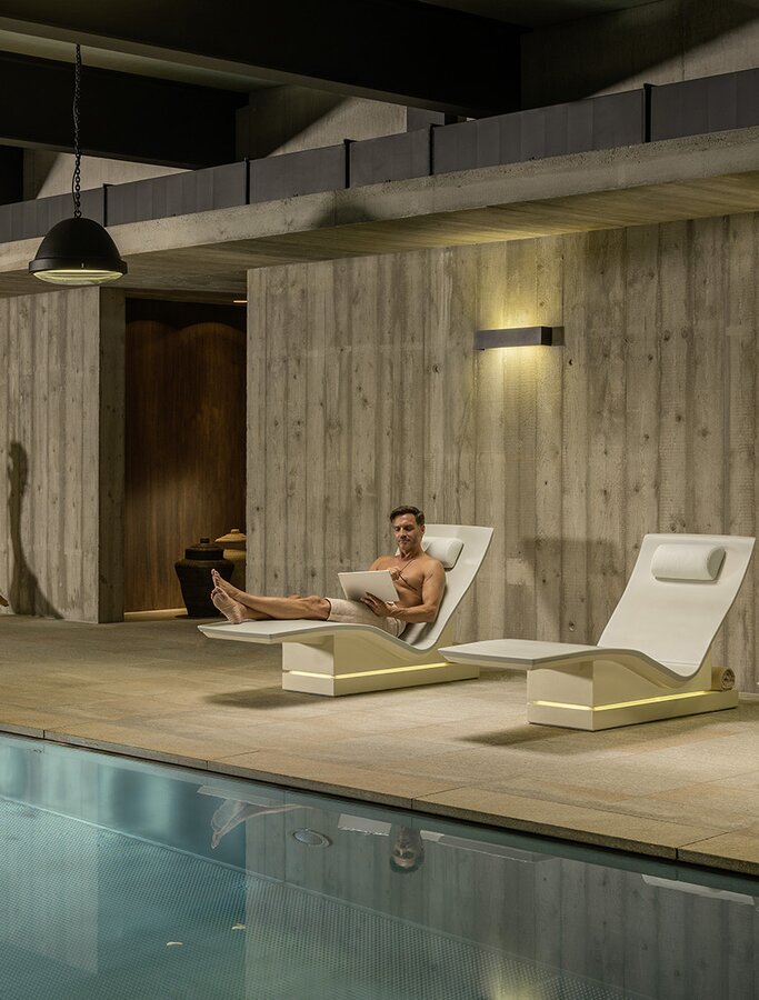 Bild Lounger THREE PLUS in Spa Bereich | © Sommerhuber GmbH