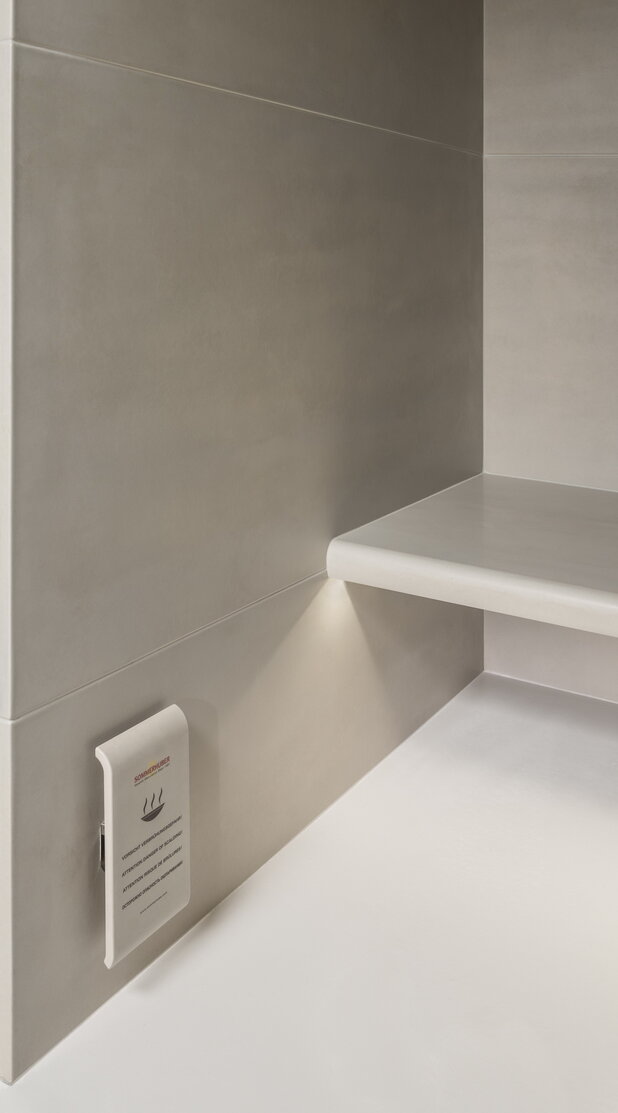Image floating heated benches ladies Spa | © Sommerhuber GmbH
