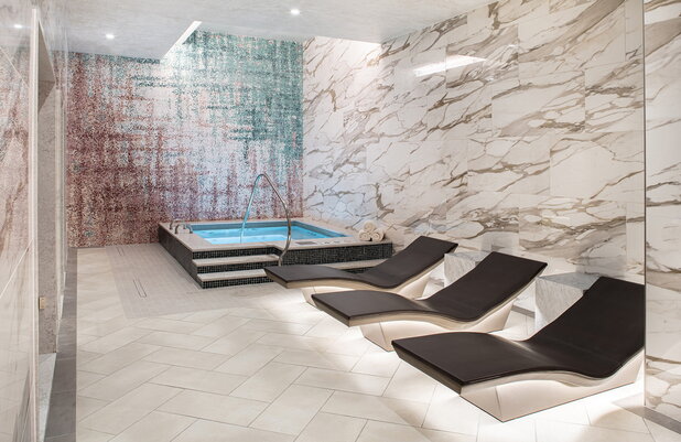 Bild Lounger TWO PLUS im Astral Spa, Oaklawn Racing Casino | © Astral Spa, Oaklawn Racing Casino
