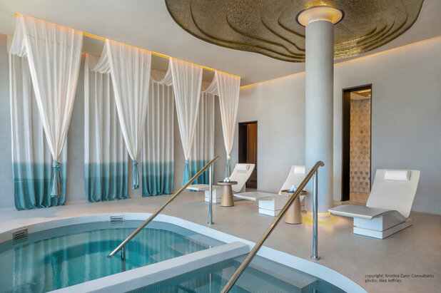 St. Regis Red Sea Lounger Three Plus | © Kristina Zanic Consultants, Photo: Alex Jeffires
