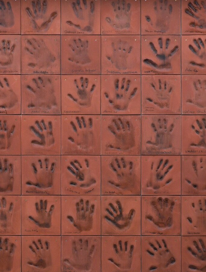 Image hand prints in ceramic | © Sommerhuber GmbH