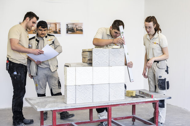 Bild Sommerhuber Hafner-Lehrlinge bei der Arbeit | © Sommerhuber GmbH